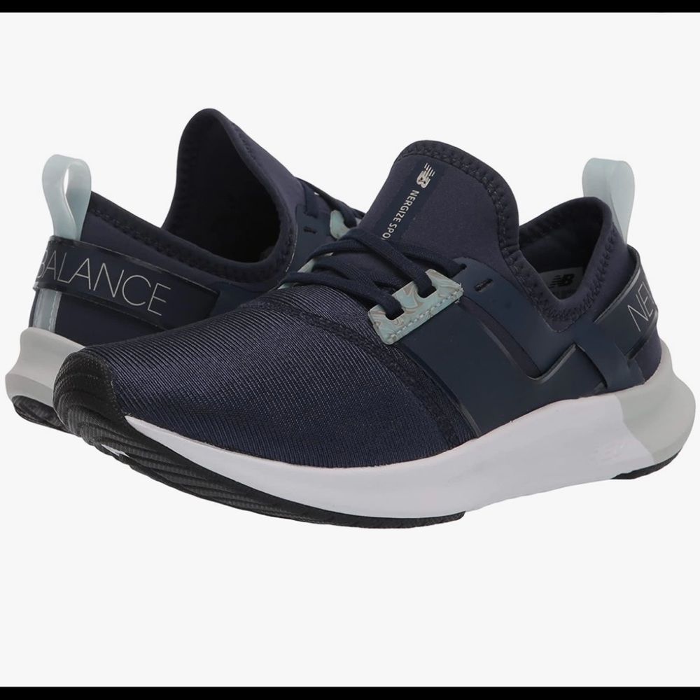 New Balance Woman’s Nergize Sport Luz Size 6